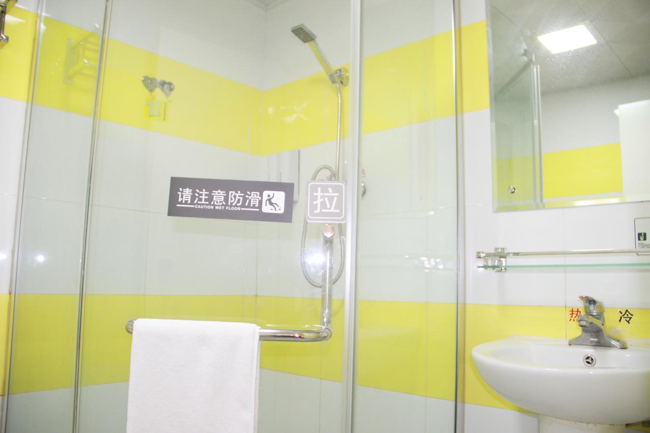 7Days Inn Deyang Zhongjiang Kuishan Park Exteriör bild