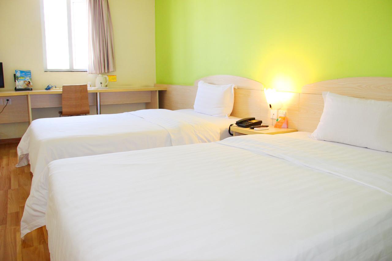 7Days Inn Deyang Zhongjiang Kuishan Park Exteriör bild