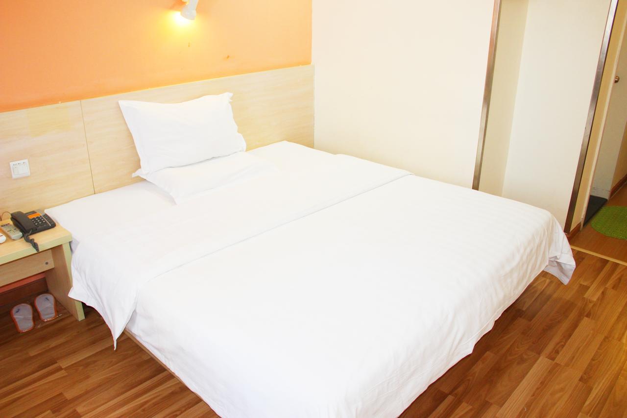 7Days Inn Deyang Zhongjiang Kuishan Park Exteriör bild